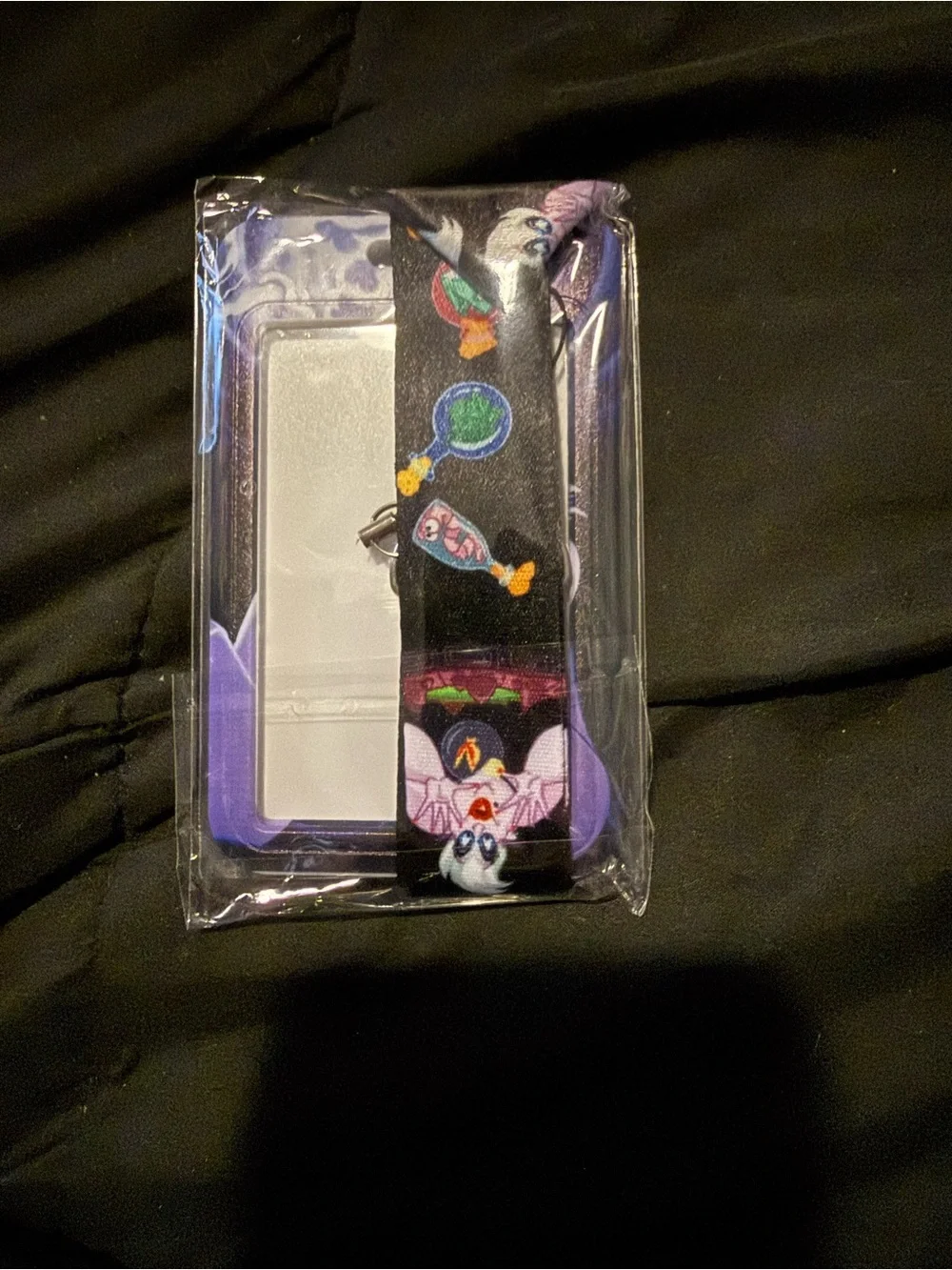 Ursula ID Holder